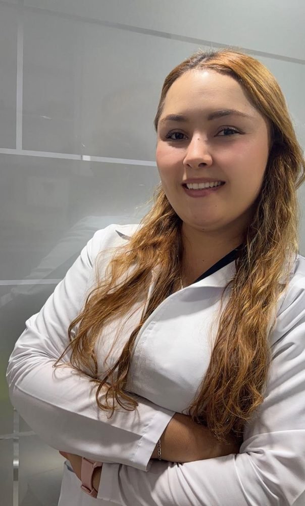 Lorena, auxiliar de odontología